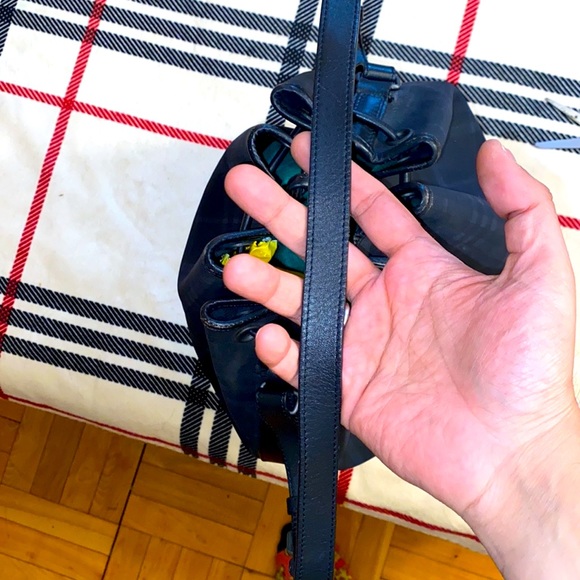 Authentic vintage Burberry bucket bag - Picture 7 of 13